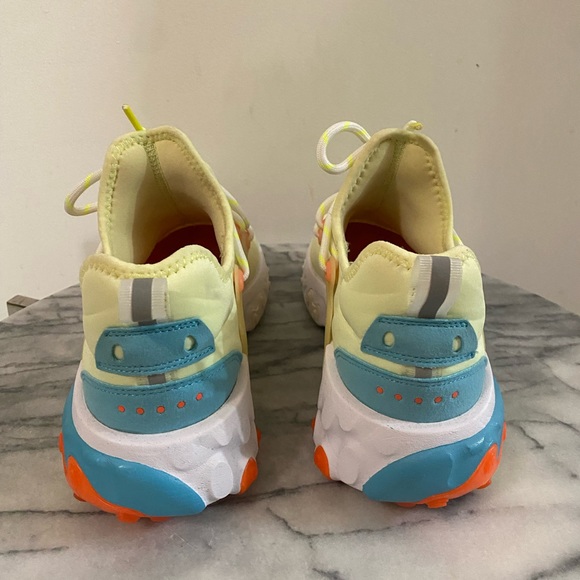 Nike React Presto sneakers - Picture 6 of 16